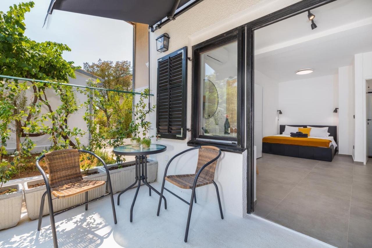 3 Minutes From The Beach: Lovely Studio Apartment Pula Exteriér fotografie