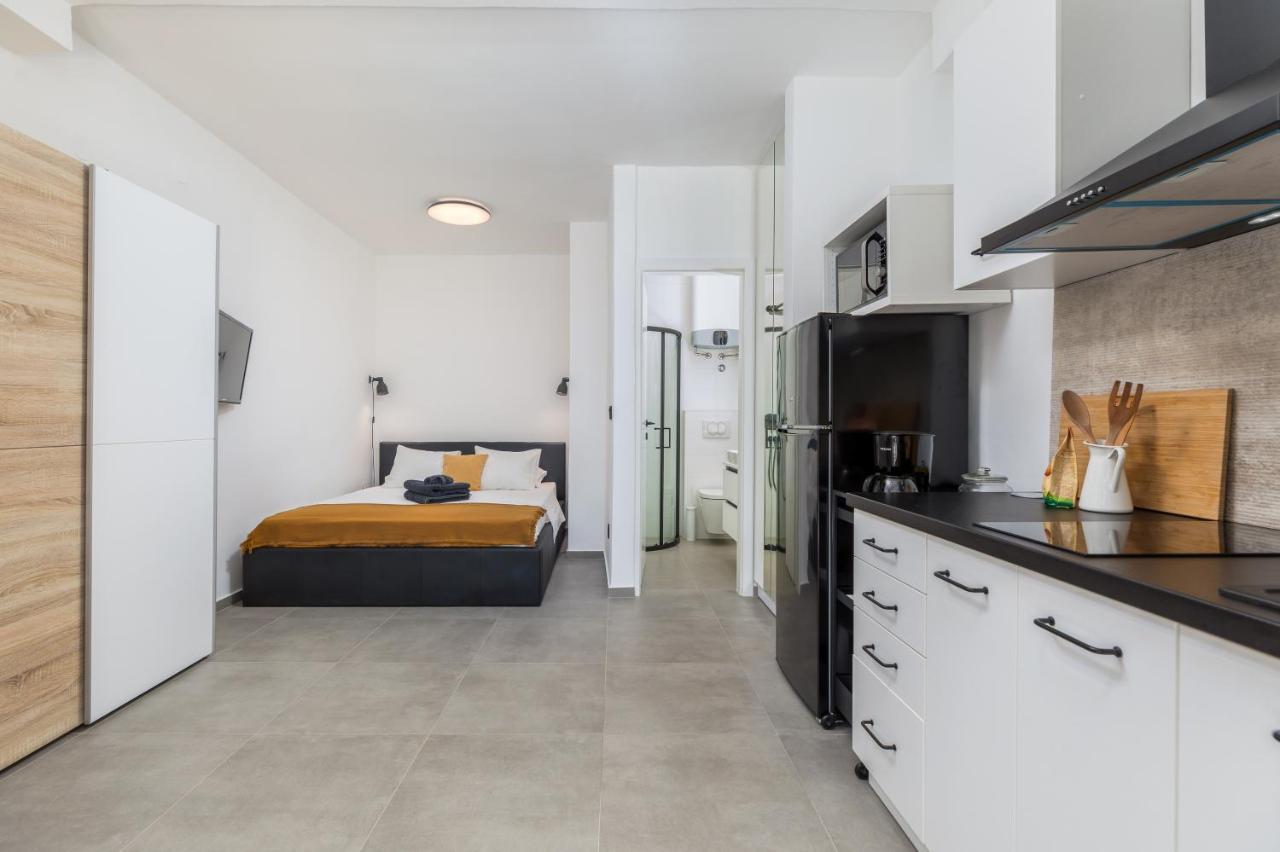 3 Minutes From The Beach: Lovely Studio Apartment Pula Exteriér fotografie